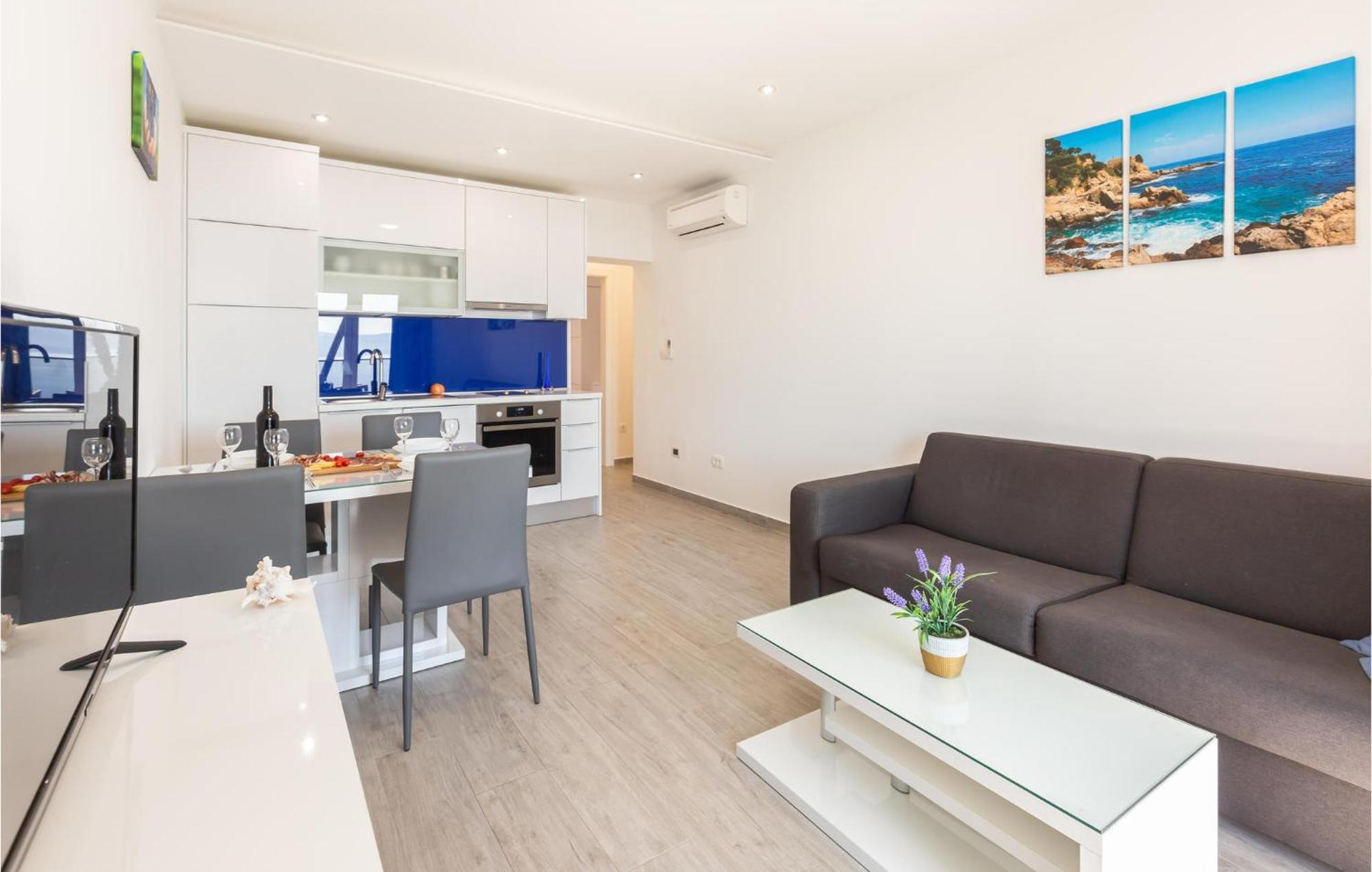 Amazing Apartment In Medici With Kitchen Kutleša Dış mekan fotoğraf